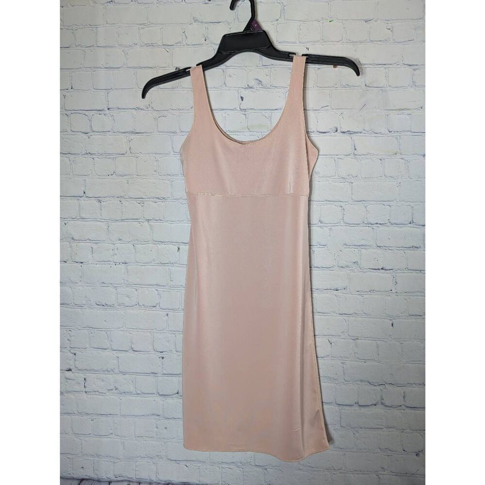 Fit, figure improving technology, shapewear size medium